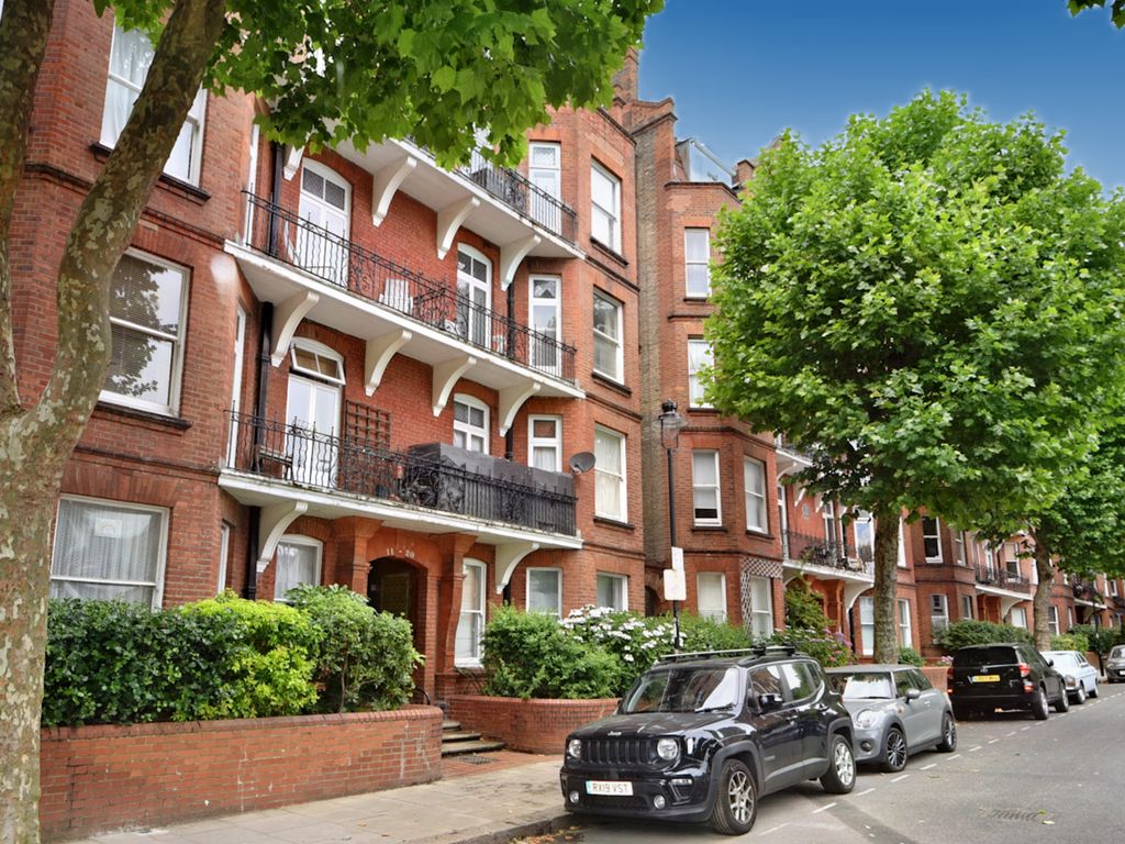 3 bed flat to rent in Lissenden Gardens, Parliament Hill, London NW5, £