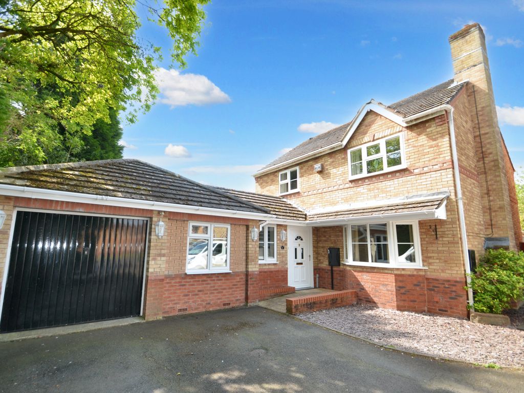 5 bed detached house for sale in Eglantine Close, Muxton, Telford TF2