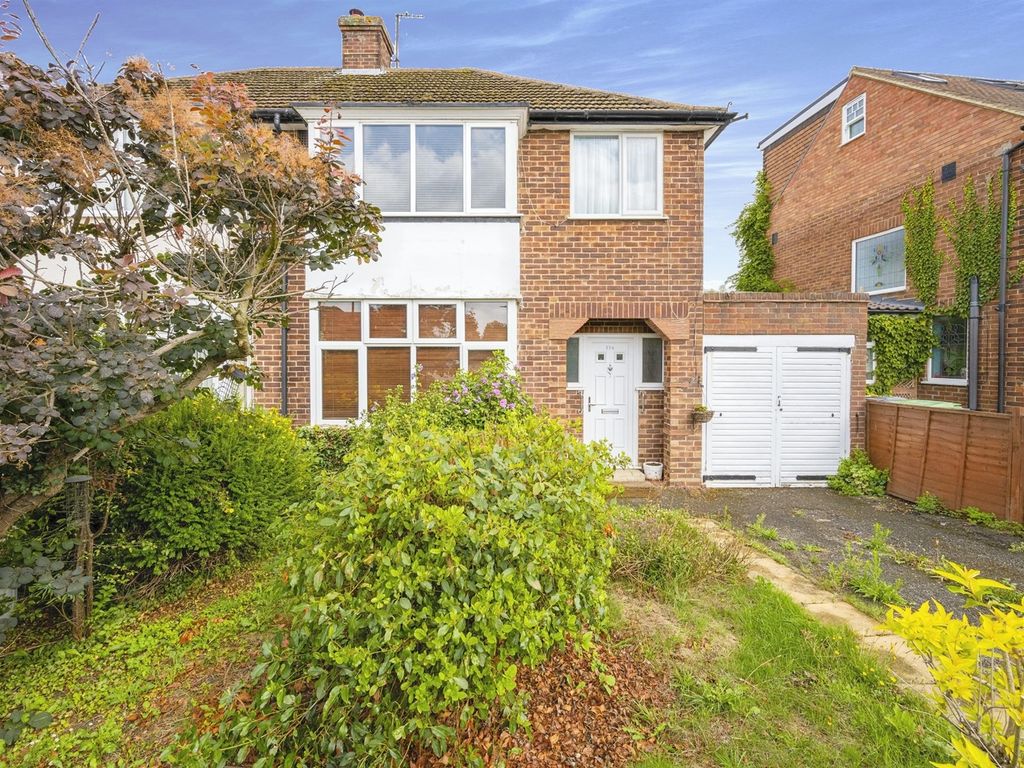 Wendover Drive, Bedford MK41  