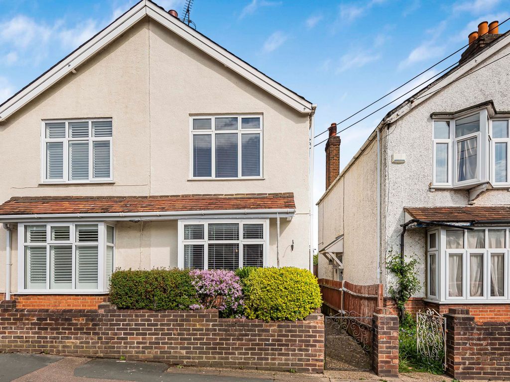 3 bed semidetached house for sale in Swains Lane, Flackwell Heath HP10