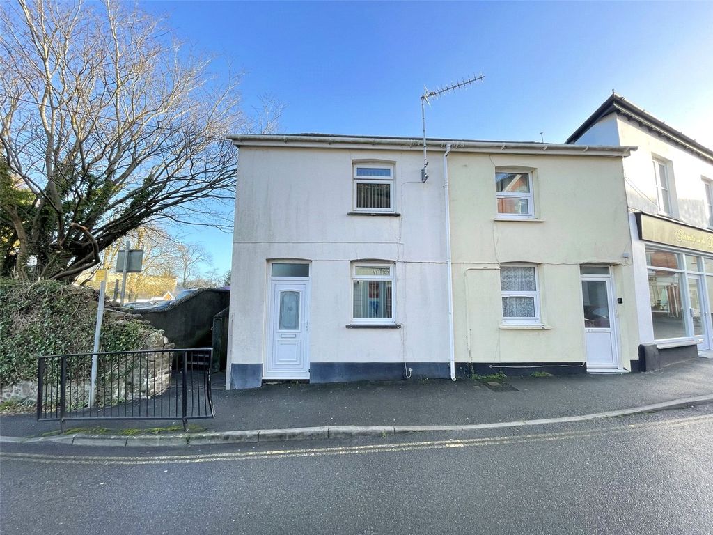 2 bed end terrace house for sale in Victoria Square, Holsworthy, Devon