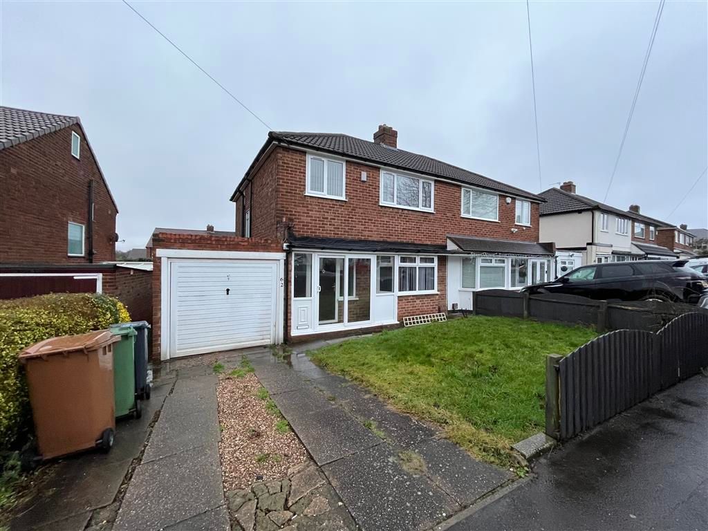 3 bed semidetached house to rent in Cherrywood Road, Streetly, Sutton