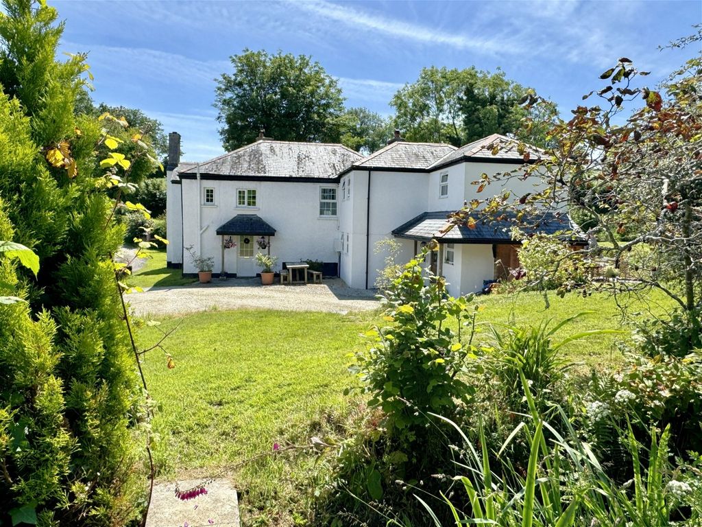 4 bed detached house for sale in Bere Alston, Yelverton PL20, £