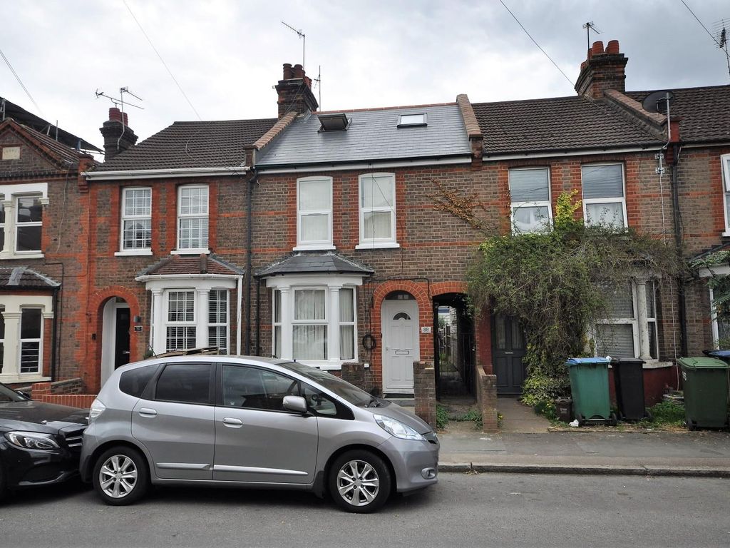 Room to rent in Bradshaw Road, Watford WD24, £800 pcm Zoopla