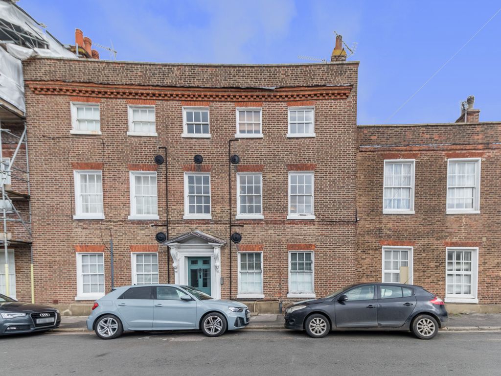 1 bed flat to rent in Joy Road, Gravesend, Kent DA12 Zoopla