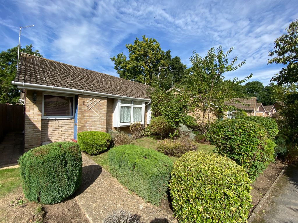 Darvel Close, Woking GU21