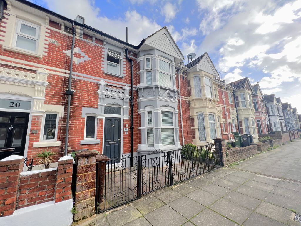 3 bed terraced house for sale in Fearon Road, Portsmouth PO2, £275,000