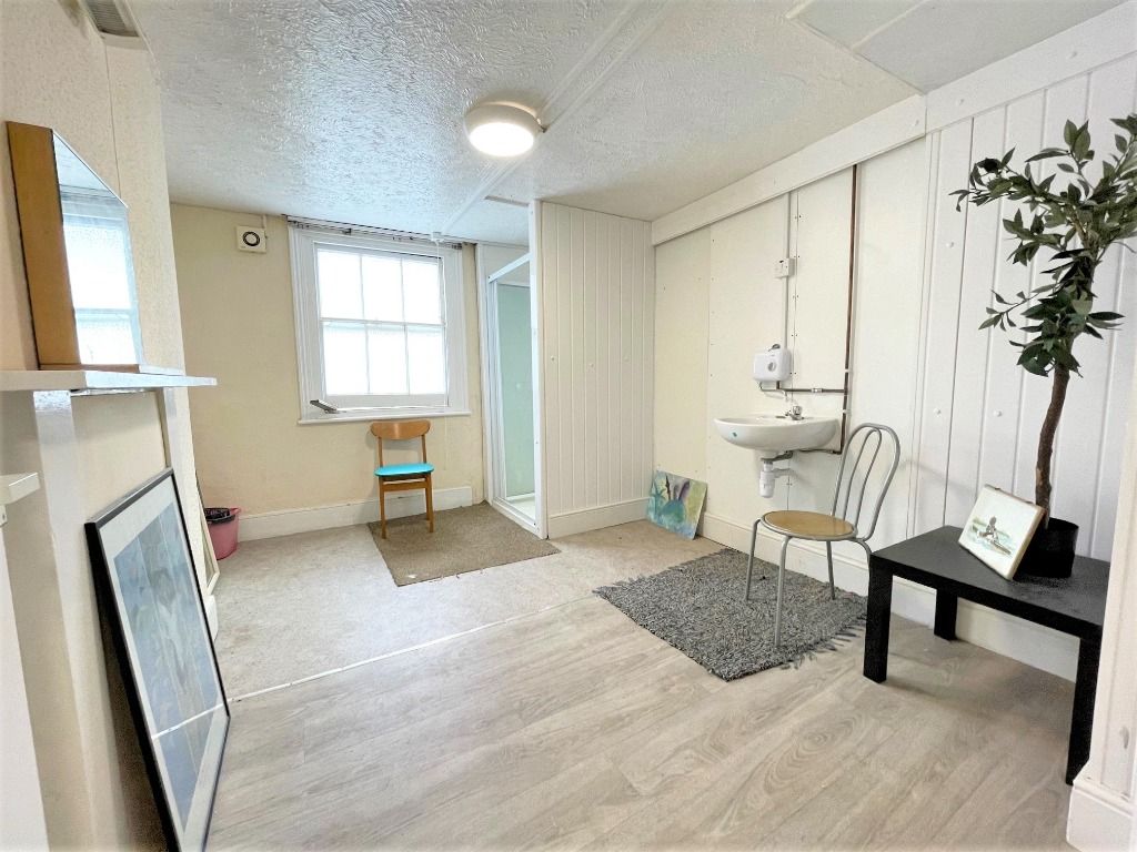 Room to rent in Compton Avenue, Brighton BN1 Zoopla