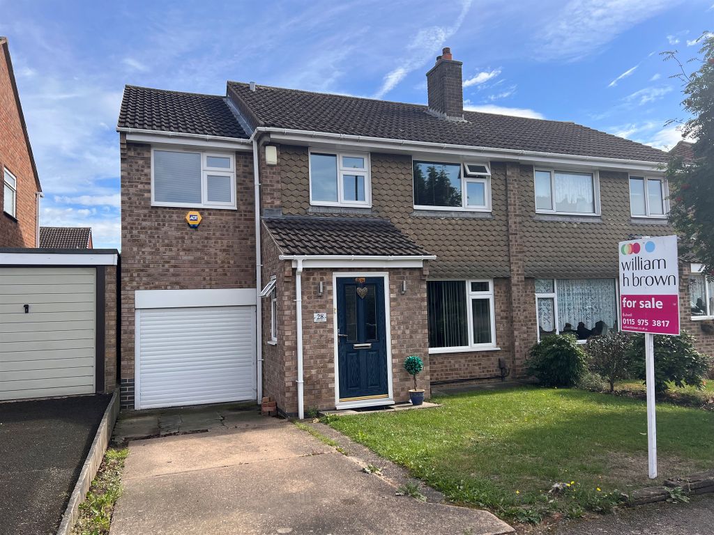 4 bed semidetached house for sale in Irwin Drive, Bulwell, Nottingham