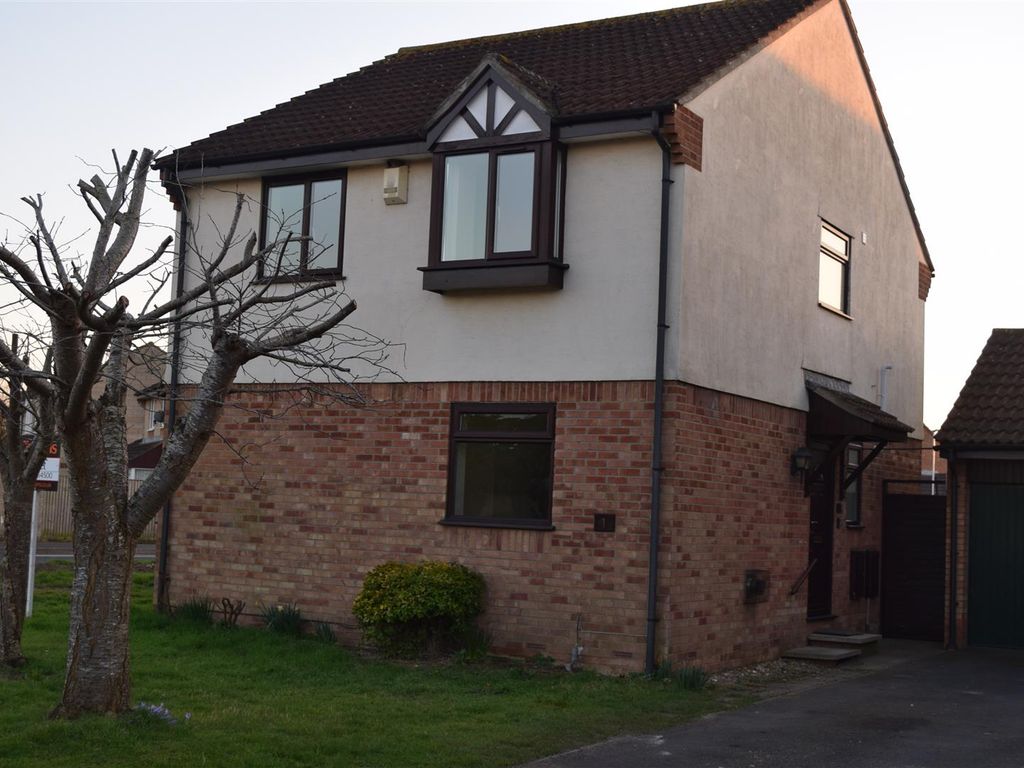 4 bed detached house to rent in Highgrove Close, Bridgwater, Somerset