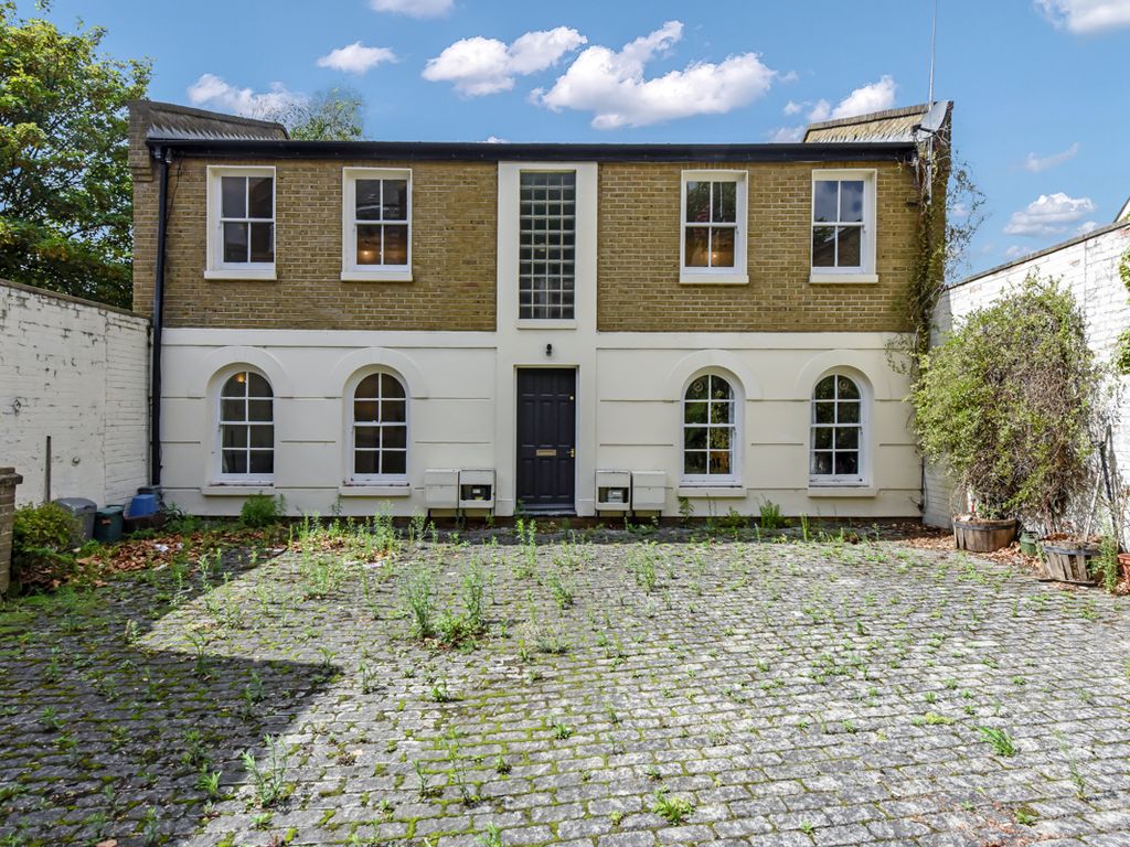 White Horse Lane, London E1  