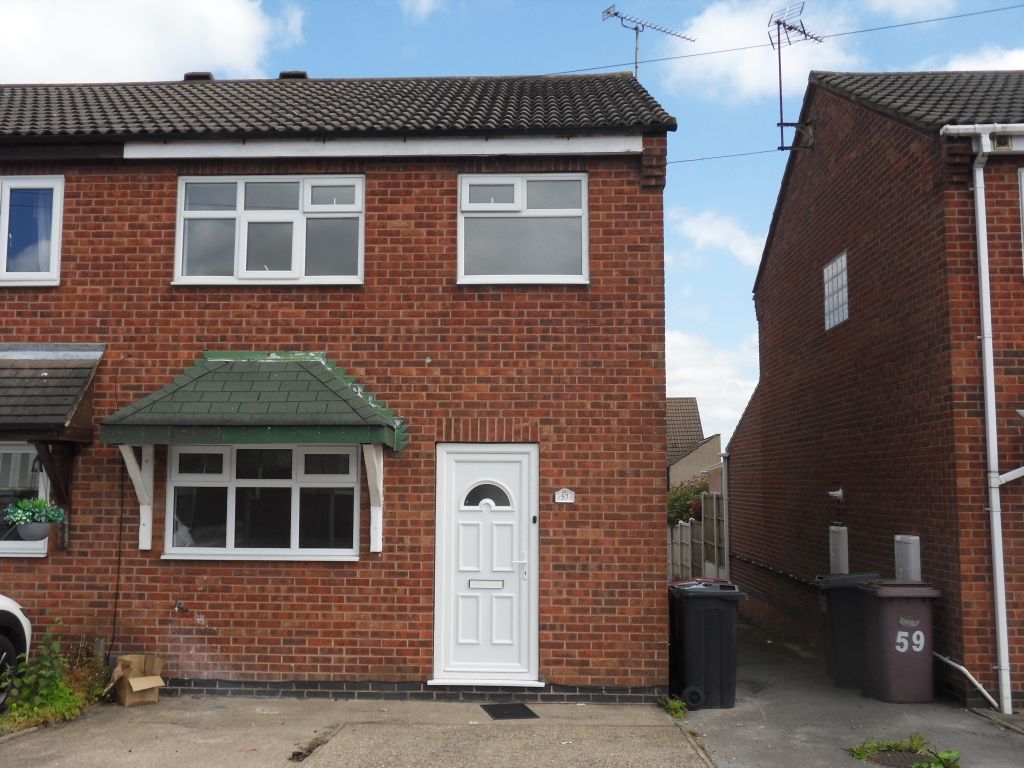 3 bed semidetached house to rent in Albert Street, South Normanton