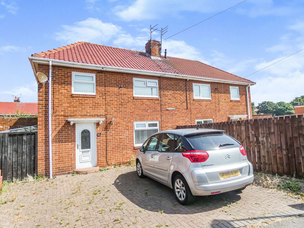 3 bed semidetached house for sale in Haweswater Crescent, NewbigginBy