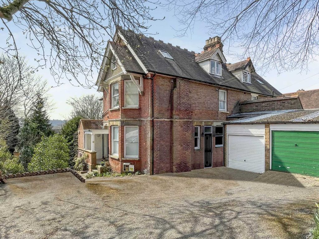 Studio to rent in Rectory Avenue, High HP13 Zoopla