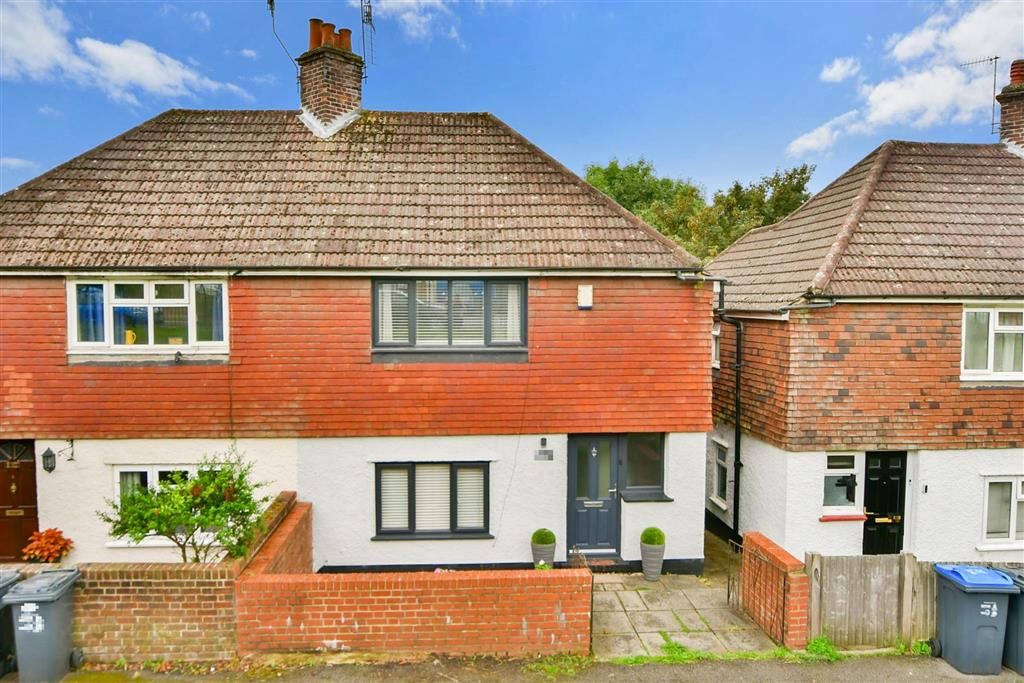 3 bed semidetached house for sale in Godstone Road, Kenley, Surrey CR8