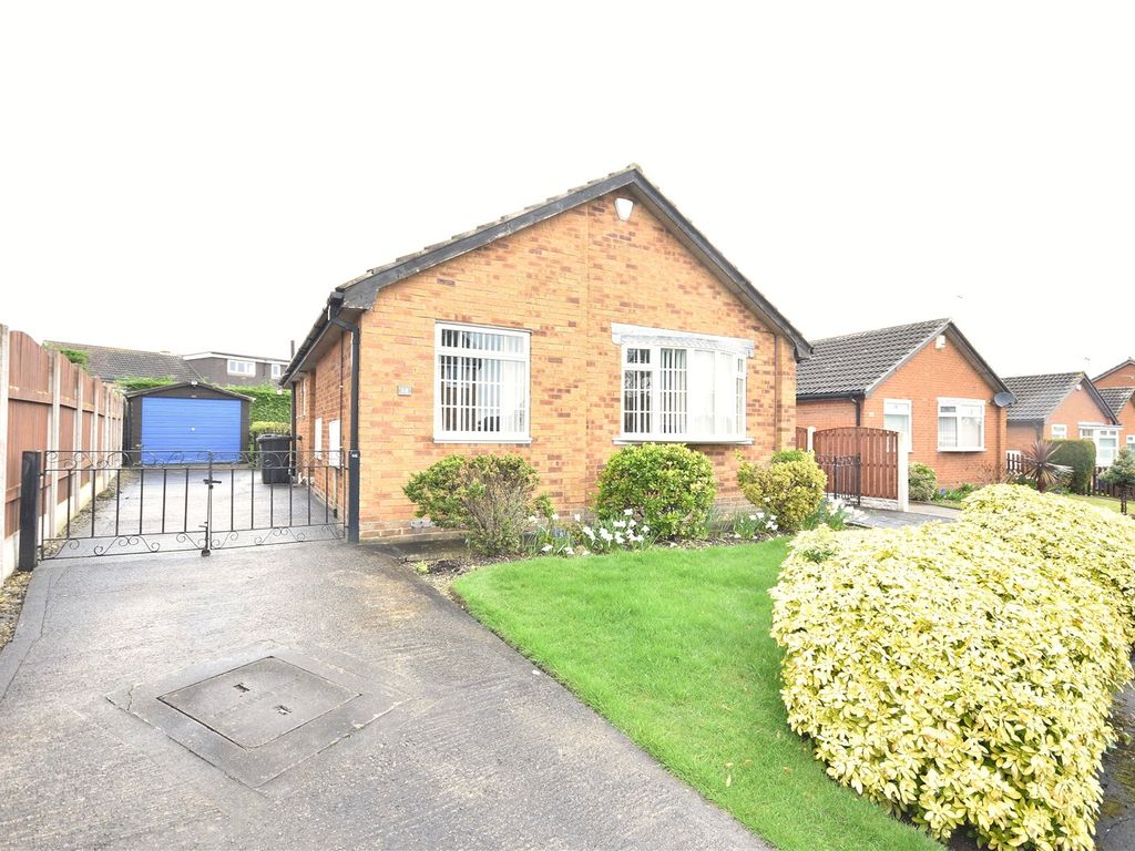 3 bed detached bungalow for sale in Ravensworth Way, Leeds, West
