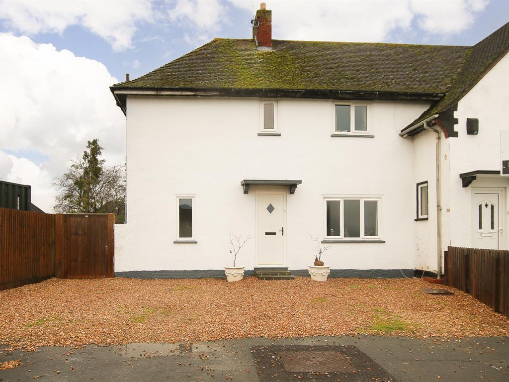 3 bed end terrace house for sale in Beech Green, Aylesbury HP21 Zoopla