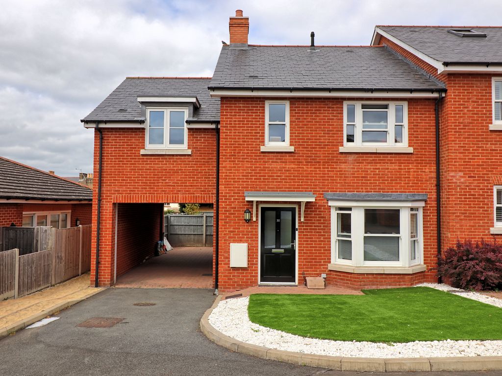 3 bed semidetached house for sale in Regent Way, Brentwood CM14 Zoopla