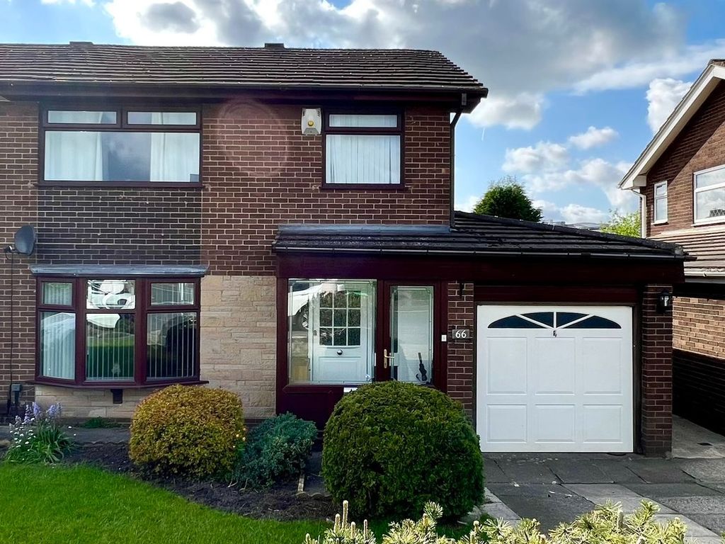 3 bed semidetached house for sale in Fold Green, Chadderton, Oldham