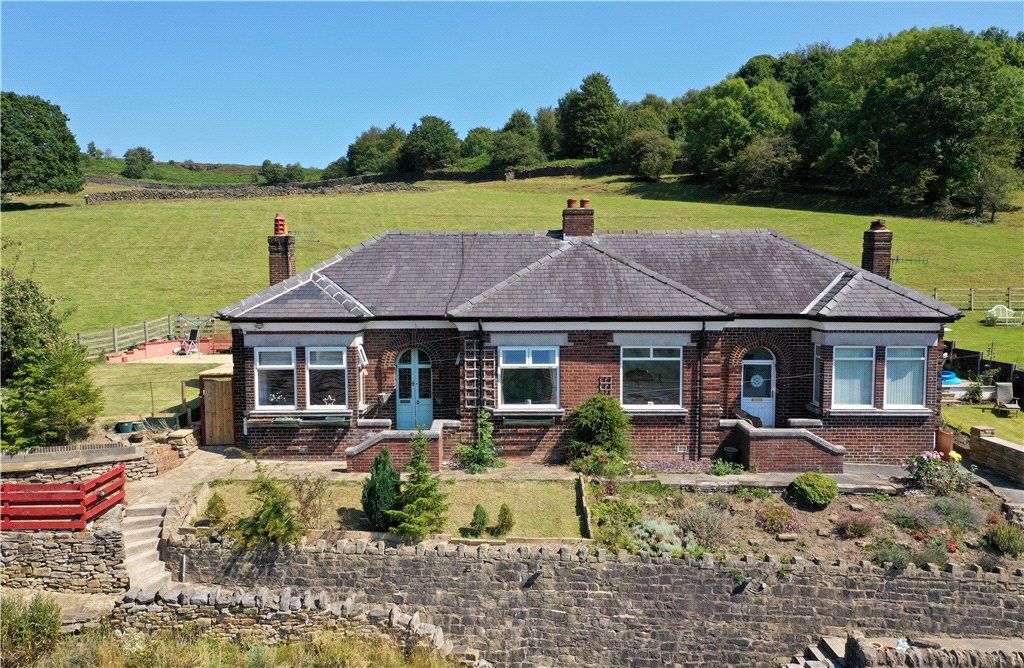 4 bed semidetached house for sale in Main Street, Farnhill, North Yorkshire BD20 Zoopla