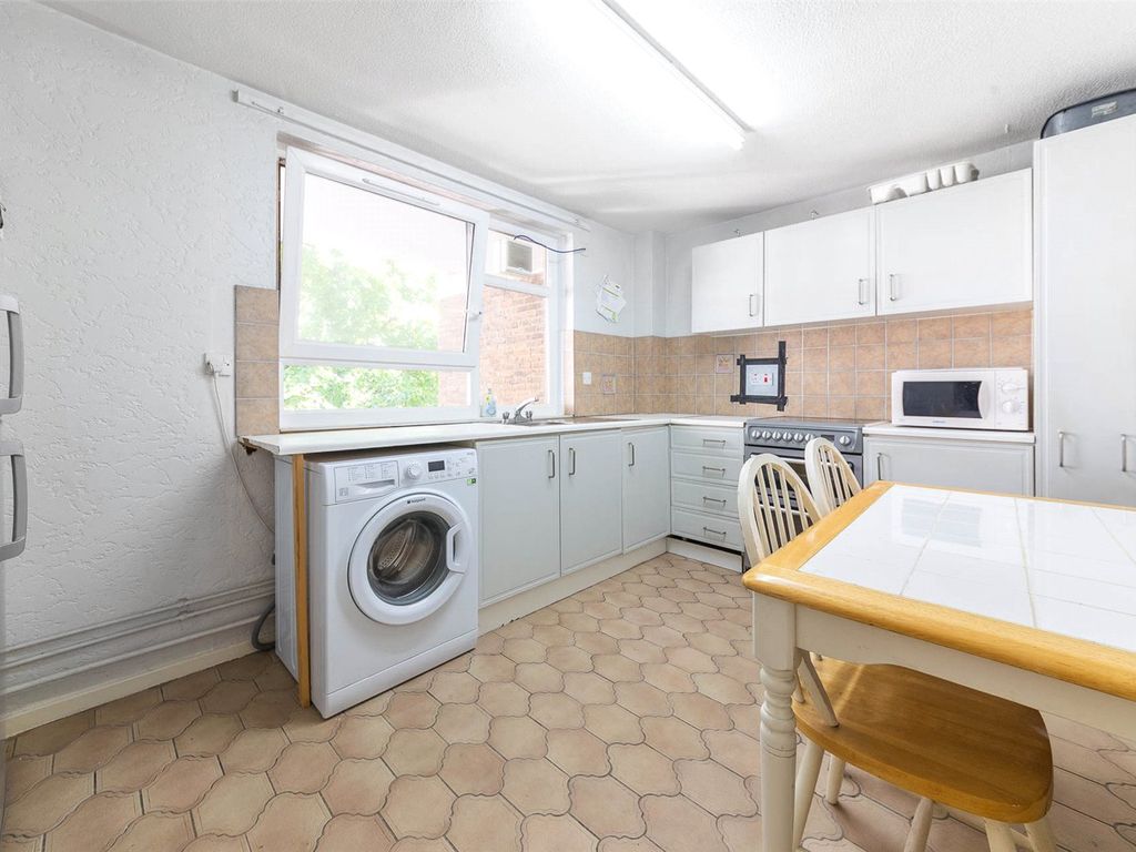 Lipton Road, Limehouse, London E1