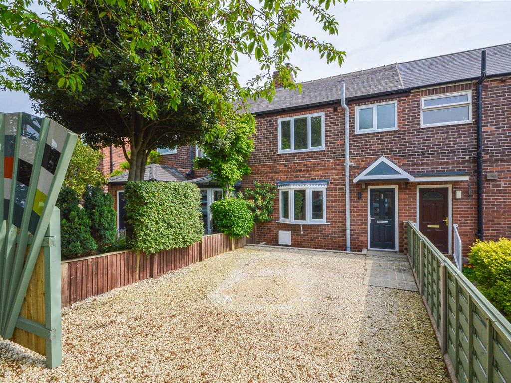 3 bed terraced house for sale in The Shutt, Horbury, Wakefield WF4, £