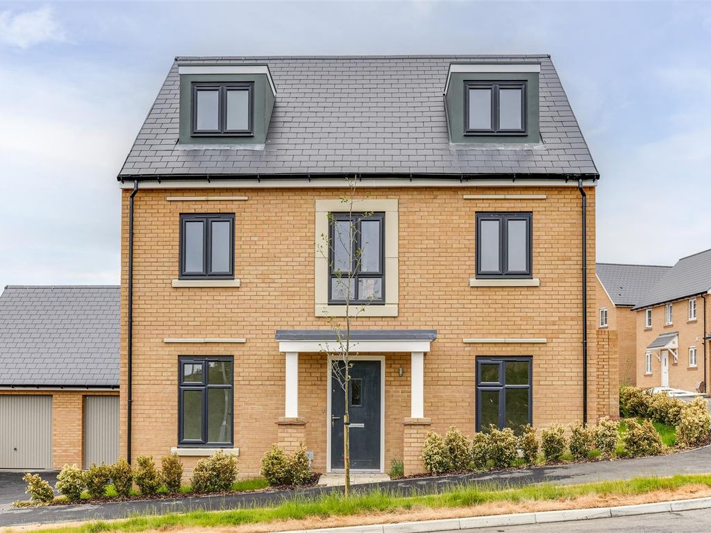 New home, 5 bed detached house for sale in Leverett Way, Saffron Walden