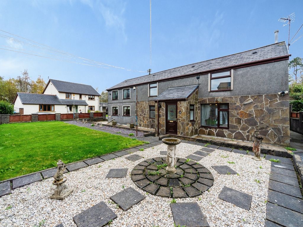 3 bed detached house for sale in Bryn Road, Brynmenyn, Bridgend CF32