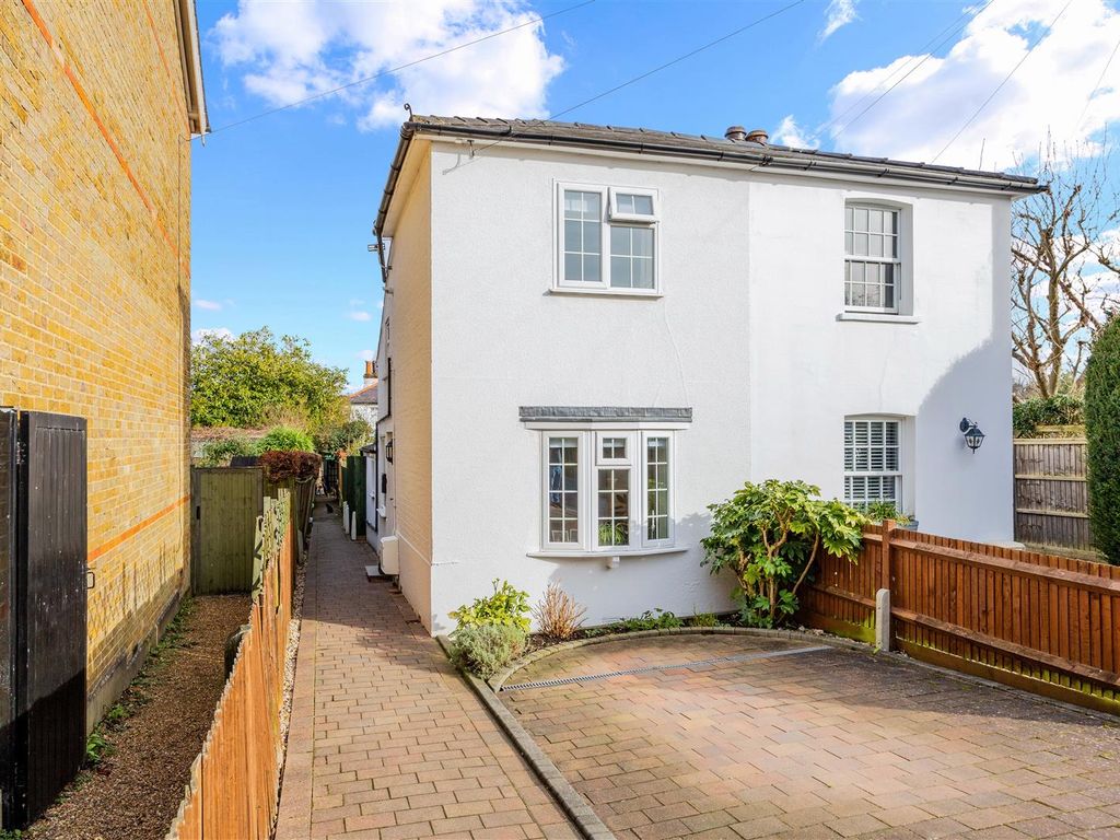 2 bed semidetached house for sale in College Road, Epsom KT17, £