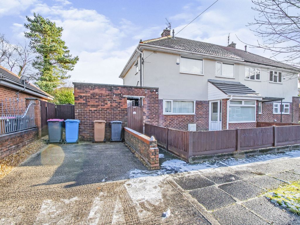 3 bed semidetached house for sale in Beck Grove, Walkden, Manchester