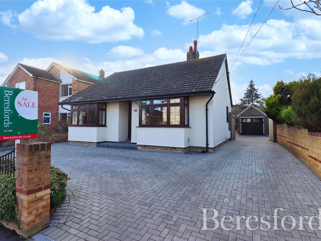 4 bed bungalow for sale in Fambridge Road, Maldon CM9 Zoopla