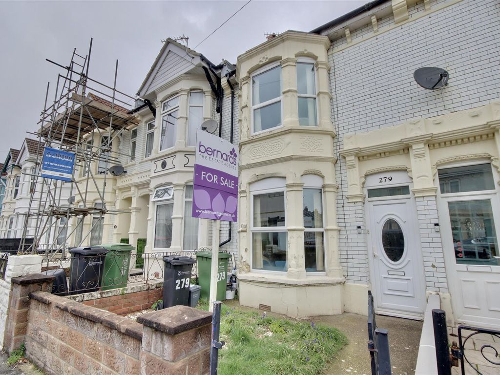 3 bed terraced house for sale in Laburnum Grove, Portsmouth PO2 Zoopla