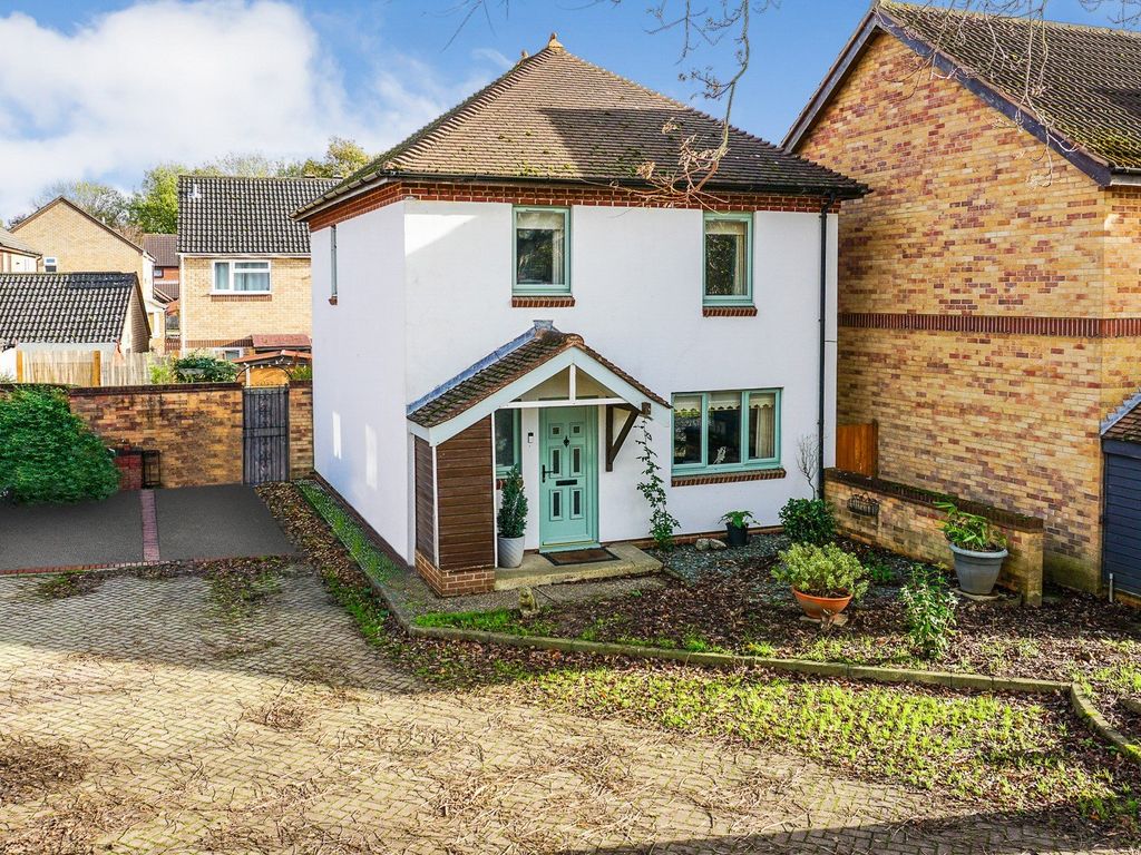 3 bed detached house for sale in Tottington Close, Norwich NR5 Zoopla