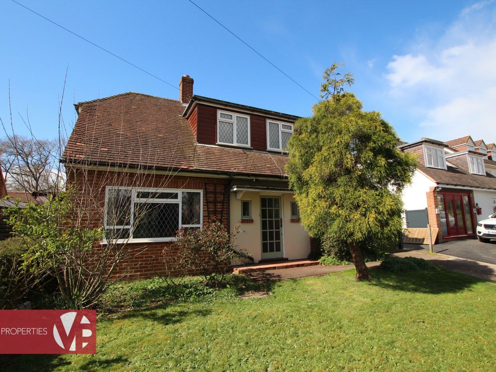 3 bed detached house to rent in College Road, Hoddesdon EN11 Zoopla