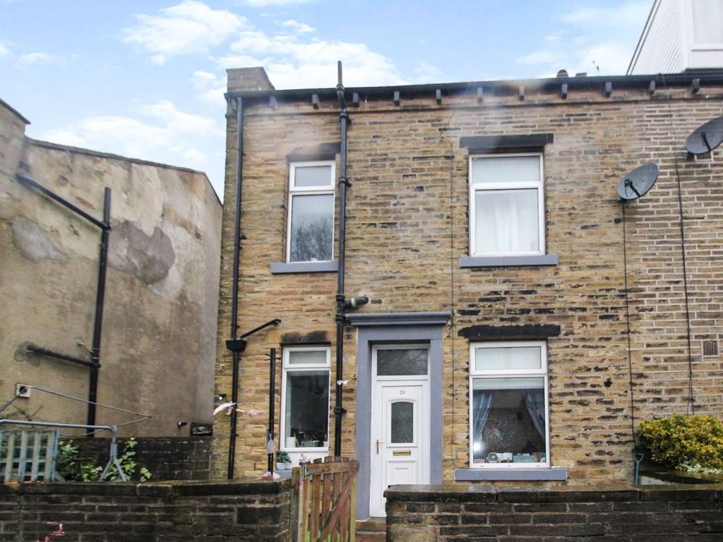 2 bed end terrace house for sale in Dickens Street, Halifax, West