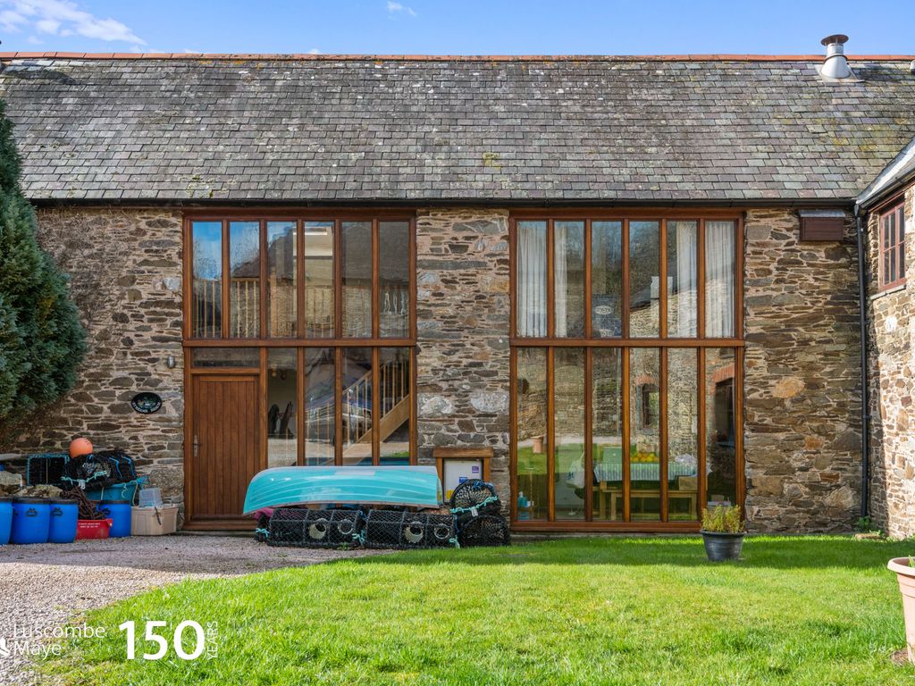 3 bed barn conversion for sale in Tidal View Close, Fore Street, Aveton