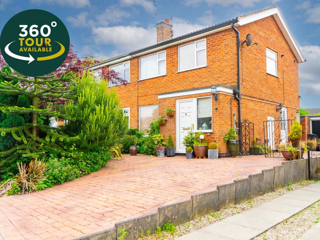 3 bed semidetached house for sale in Waveney Rise, Oadby, Leicester