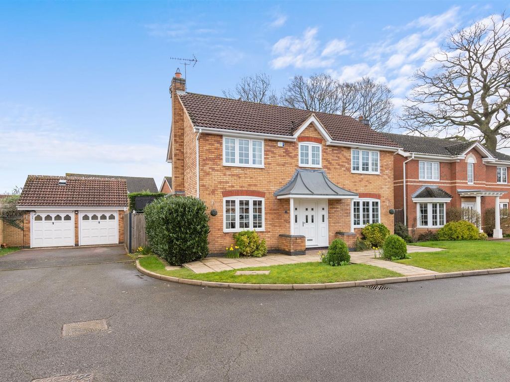4 bed detached house for sale in Boningale Way, Dorridge, Solihull B93