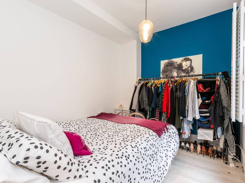 1 bed flat to rent in Garratt Lane, Earlsfield, London SW17 Zoopla