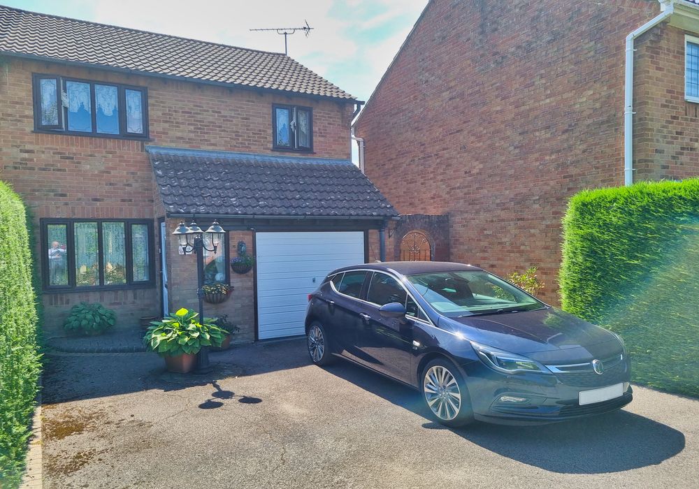 3 bed detached house for sale in Bilberry Drive, Southampton SO40 Zoopla