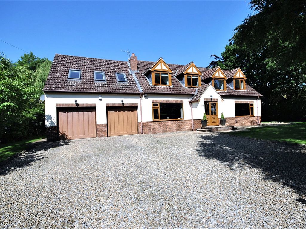 5 bed detached house for sale in Broomfield, Adel, Leeds LS16 Zoopla