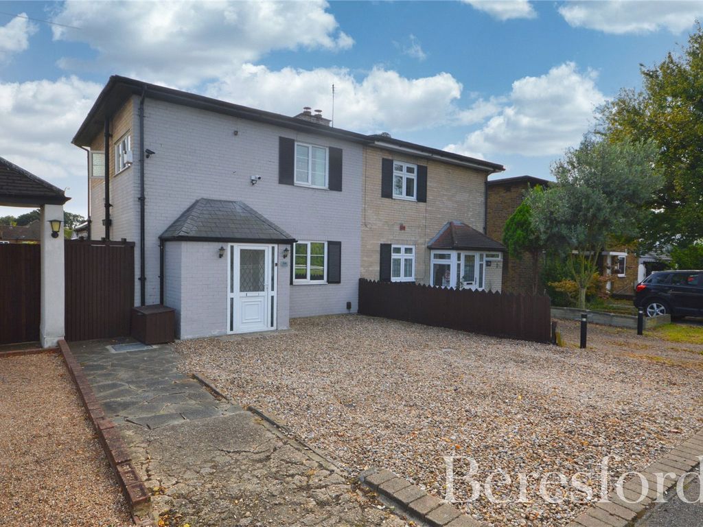 3 bed semidetached house for sale in Eastern Avenue East, Romford RM2