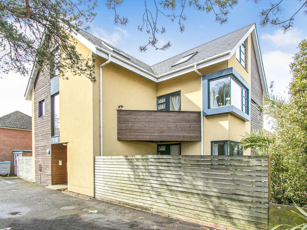 1 bed flat for sale in Barrack Road, Christchurch BH23 Zoopla