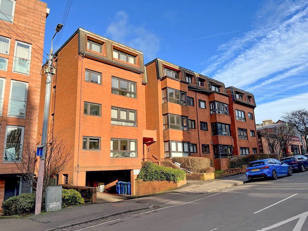 2 bed detached house to rent in Novar Drive, Glasgow G12, £1,250 pcm