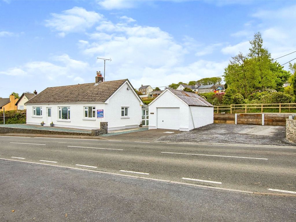 3 bed bungalow for sale in Llanllwni, Pencader, Sir Gaerfyrddin SA39