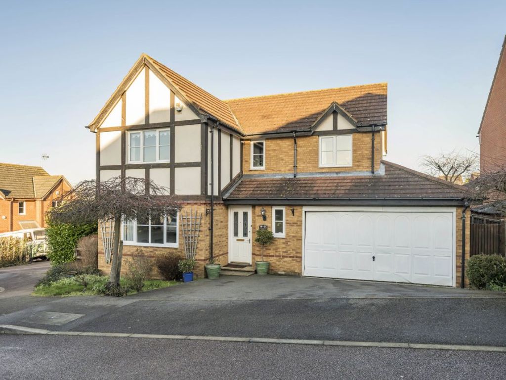 4 bed detached house for sale in Greensand Ridge, Lidlington, Bedford
