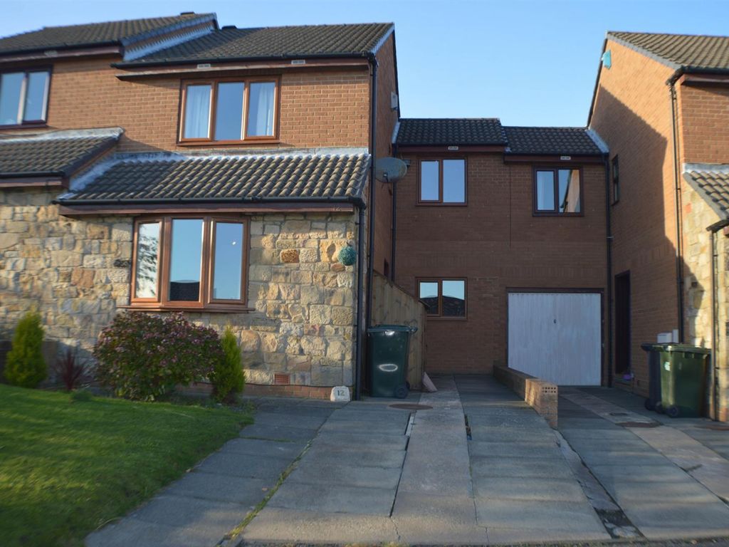 4 bed semidetached house to rent in Moor Grange, Prudhoe, Prudhoe, Northumberland NE42, £825
