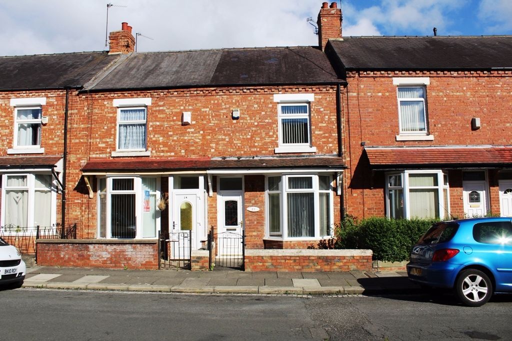 2 bed terraced house to rent in Olympic Street, Darlington DL3, £625