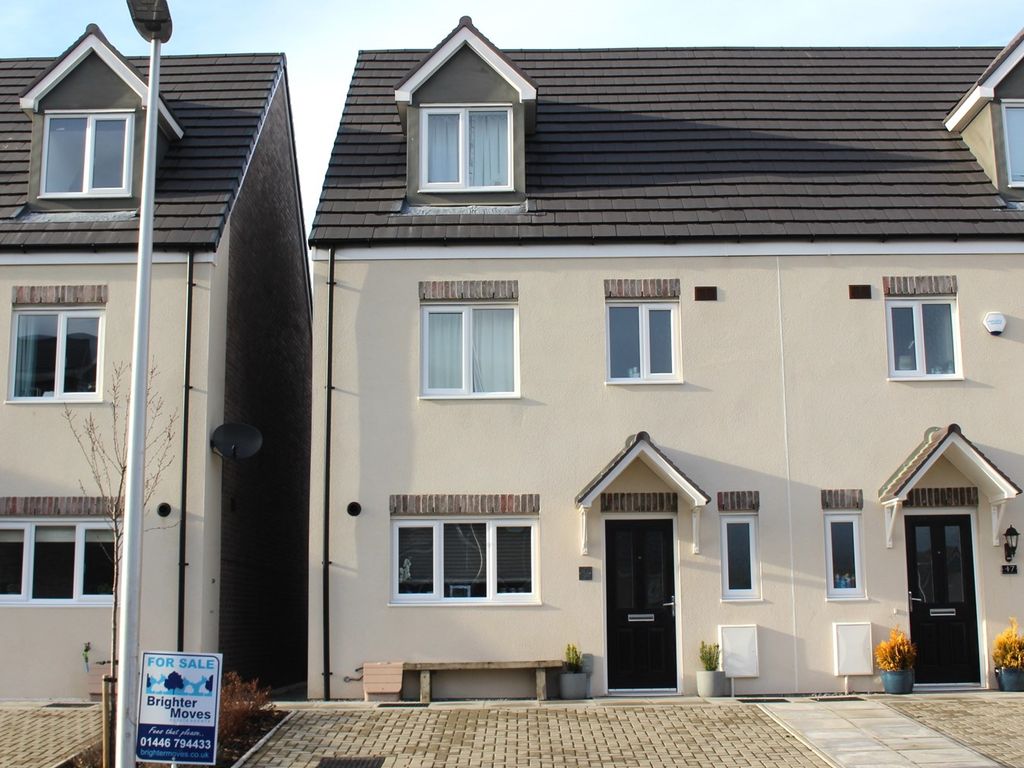 4 bed semidetached house for sale in Plasnewydd Walk, Llantwit Major