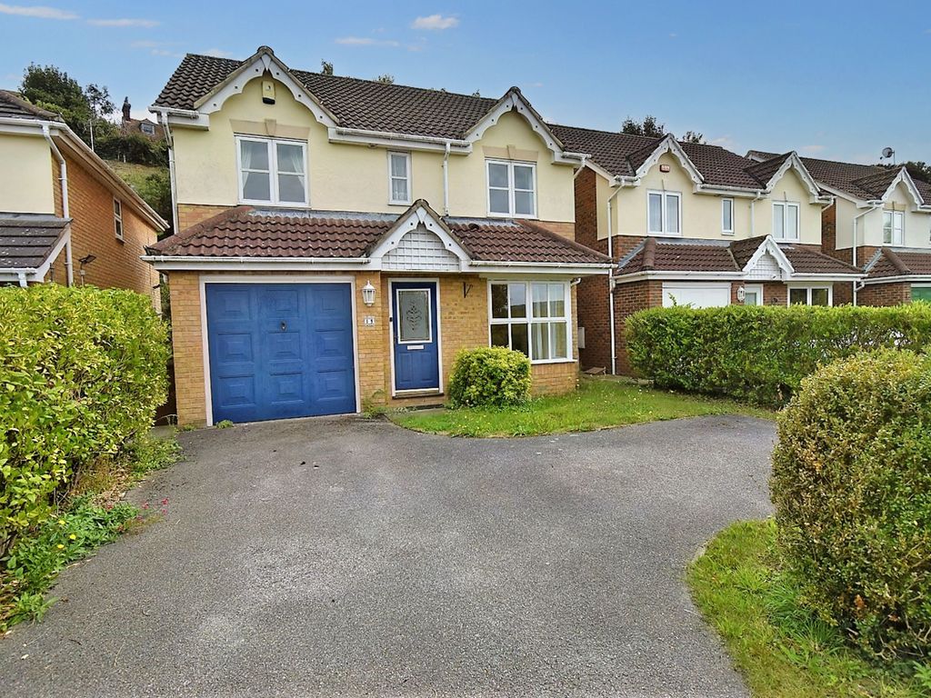 4 bed detached house for sale in Harriet Drive, Borstal, Rochester ME1